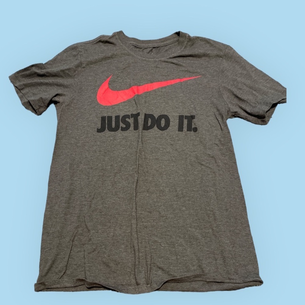 Nike T-shirt